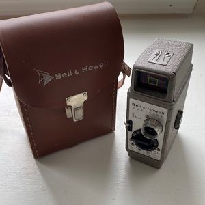 Vintage 8mm movie camera 🎥